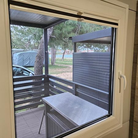 K9 Mobile Home Camp Dalmacija Privlaka プリヴラカ エクステリア 写真