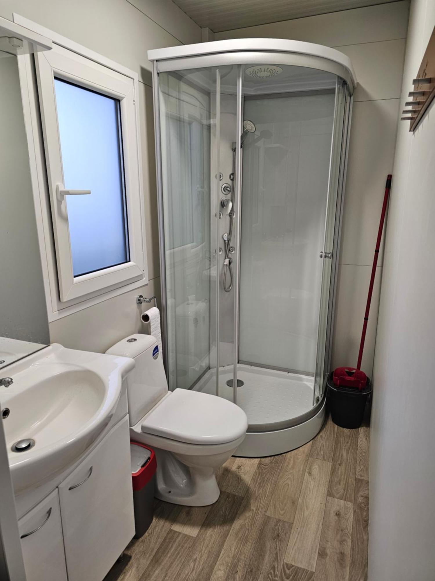K9 Mobile Home Camp Dalmacija Privlaka プリヴラカ エクステリア 写真